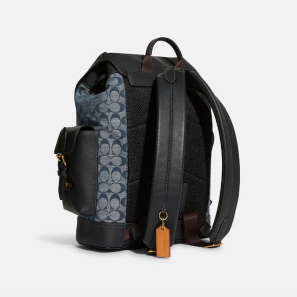 Hudson Backpack In Signature Chambray.Used once,comes with original packaging. I - Picture 2 of 3